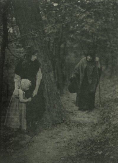 Nancy Ford Cones, The Old Witch, c. 1920. Multiple green gum print, image: 6 1/2 x 4 3/4 inches. Private collection, Tony Walsh Photography
