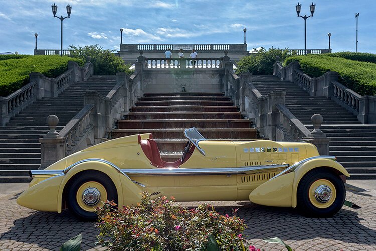 Yellow may not the color associated with muscle cars, but this 1935 Duesenberg Mormon Meteor, built by Abe Jenkins, reached a top speed of over 157 mph and broke world records.