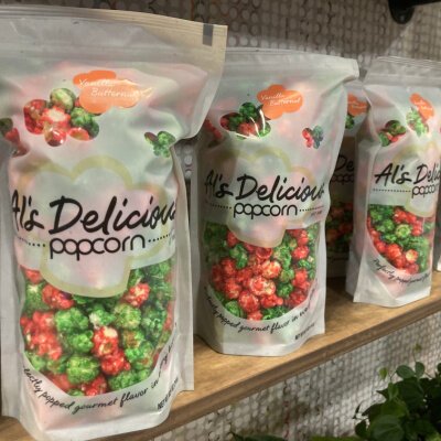 Al’s Delicious Popcorn, Main St district.