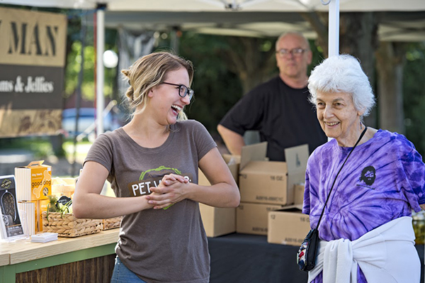 Northside Farmers Market helps bring healthy food options to urban residents.